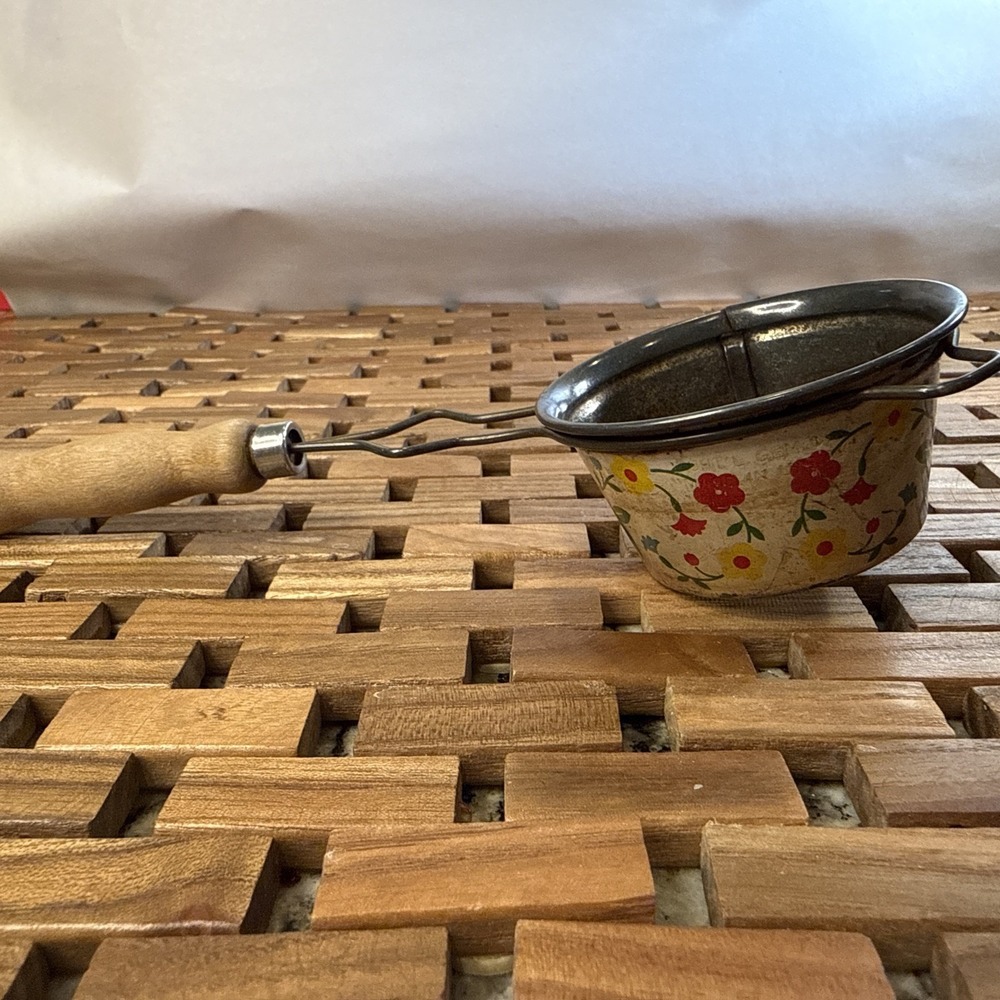 Vintage 1940's Hand Strainer ~ White w/Painted Flowers ~ Wood Handle Sifter